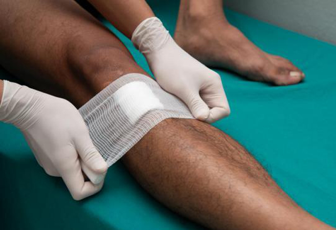 ? What are the uses of side-woven bandages